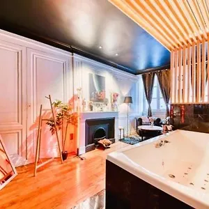 Guestready - Le Boudoir -balneo - Hyper Centre Lyon